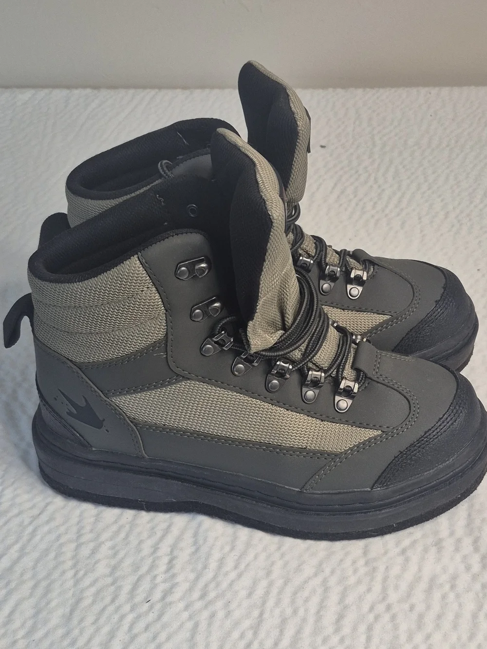 Frogg Toggs Gray/Black Lace-Up Ankle Wading Boots for Fishing, Synthetic